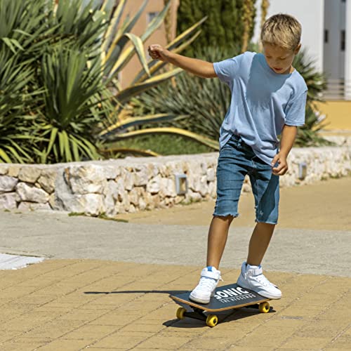 Voyager Sonic The Hedgehog 31-Inch Skateboard: 9-Ply Maple Deck for Cruising, Carving, Tricks & Downhill Fun - View 8 of 8