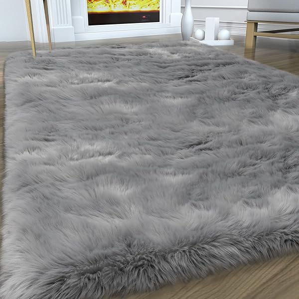 Tangsoo Fluffy Grey Faux Fur Area Rug 3x5 Soft Shag Fuzzy Indoor Carpet for Bedroom Living Room Kids Room Aesthetic Home Decor