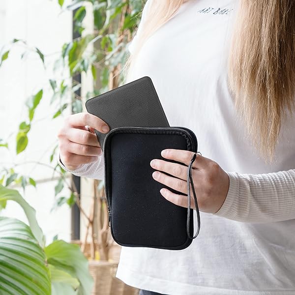 kwmobile "KWMobile Neoprene e-Reader Pouch for 6.8-7" Devices - Universal Black Sleeve Case with Zipper" - View 3 of 8