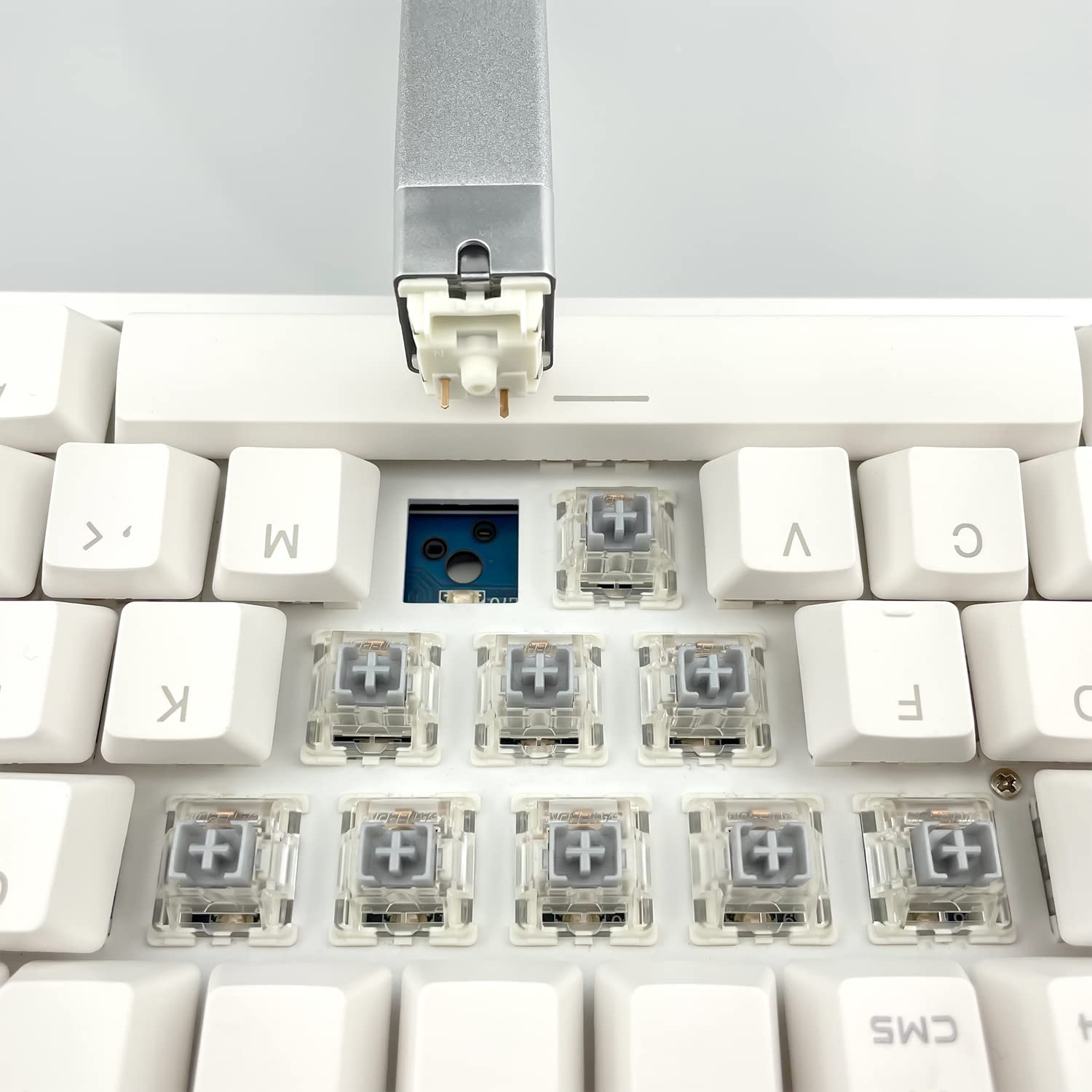 kutethy Gateron G Silver Pro Pre-lubed 3pin RGB SMD Linear Dust-Proof Switches for Gaming Mechanical Keyboards 108 Pcs - View 6 of 7