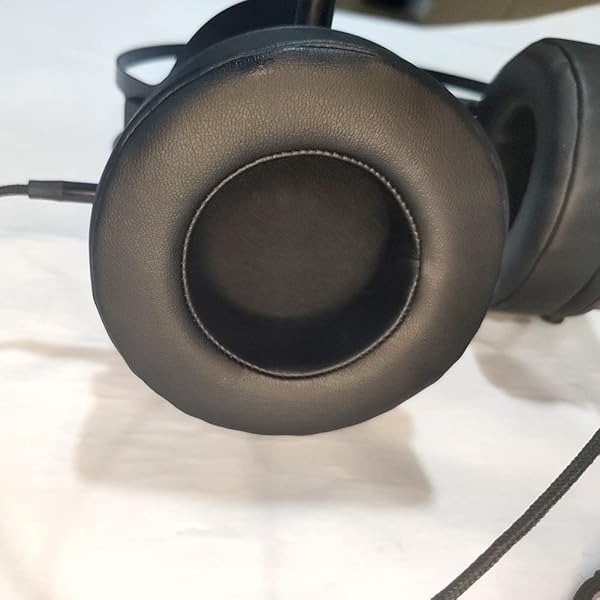 YNYW YNYW HD10F Studio Headphones for Recording Live Broadcast Monitoring with 50mm Speakers and 3.5mm Jack - View 5 of 7