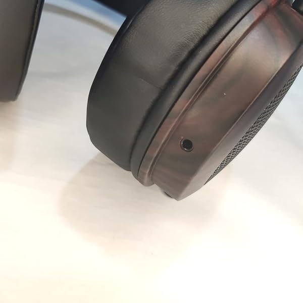 YNYW YNYW HD10F Studio Headphones for Recording Live Broadcast Monitoring with 50mm Speakers and 3.5mm Jack - View 7 of 7