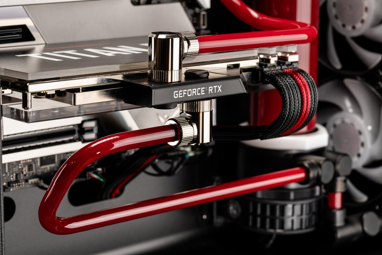 EKWB EK-Loop Acrylic Hard Tube 12mm OD 500mm Clear 4-Pack for Efficient Liquid Cooling Solutions - View 2 of 4