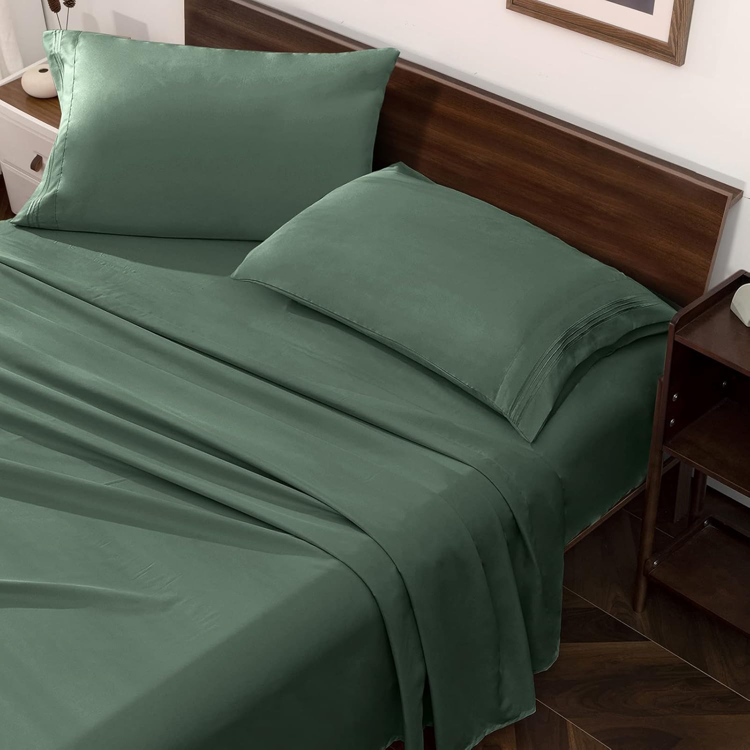 Horbaunal Horbaunal Green King Size Sheet Set 4 Piece Luxury Bedding 1800 Thread Count Soft Microfiber 16 Inch Deep Pocket Wrinkle Resistant