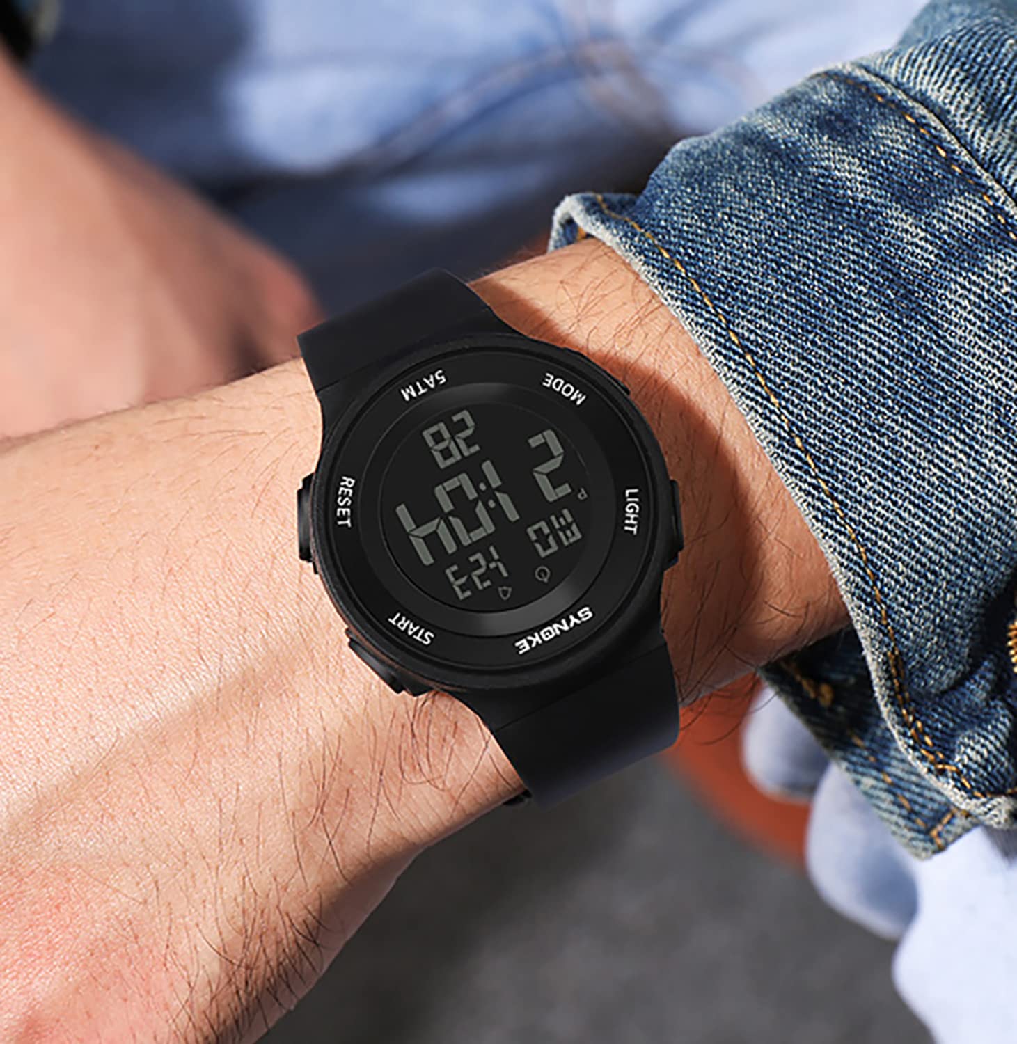 ADSBIAOYE Men's and Women's Universal Fashion Simple Outdoor Sports Watch Waterproof LED Light Multifunctional Watch (Black) - View 2 of 7