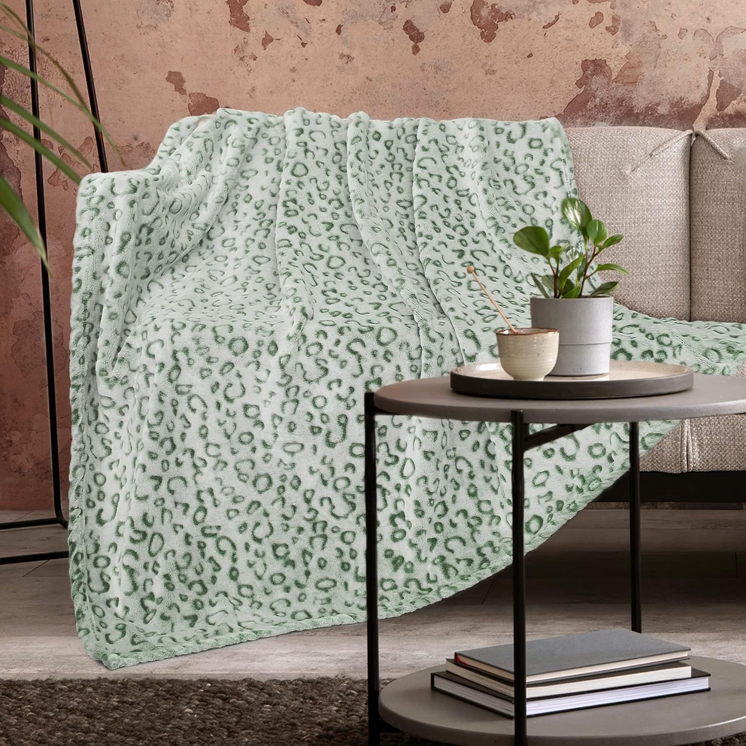 ZHIKU ZHIKU Lightweight Purple Fleece Throw Blanket Soft Cozy 50x60 Perfect for Home and Travel - View 6 of 9