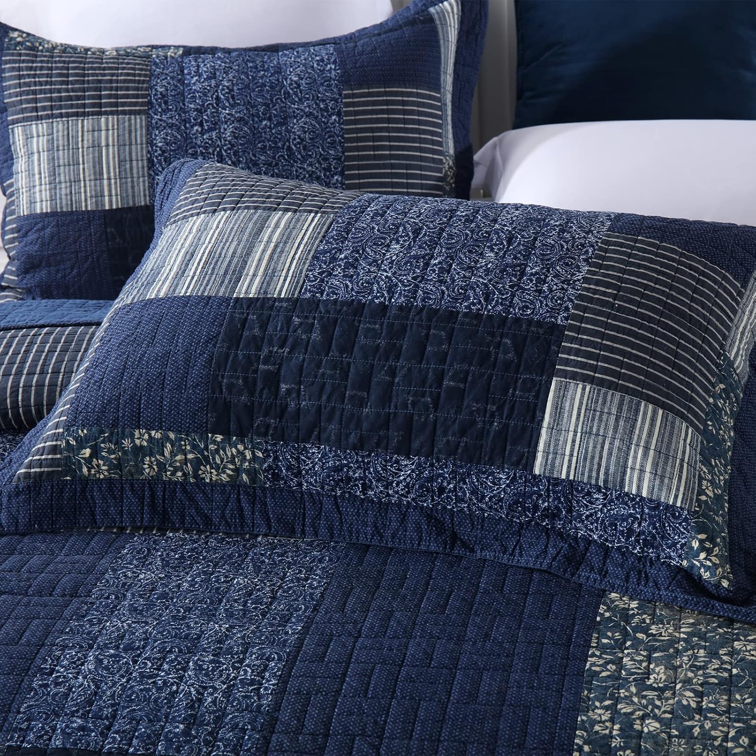 Yvooxny Yvooxny King Size Reversible Lightweight Quilt Set 3 Piece Plaid Floral Cotton Bedding with Pillow Shams for All Seasons Azure Blue 98x106 - View 7 of 8