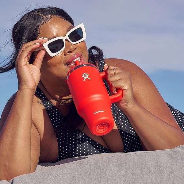 Hydro Flask Hydro Flask 32 Oz All Around Travel Tumbler in Dew - Perfect for On-the-Go Hydration - View 11 of 11