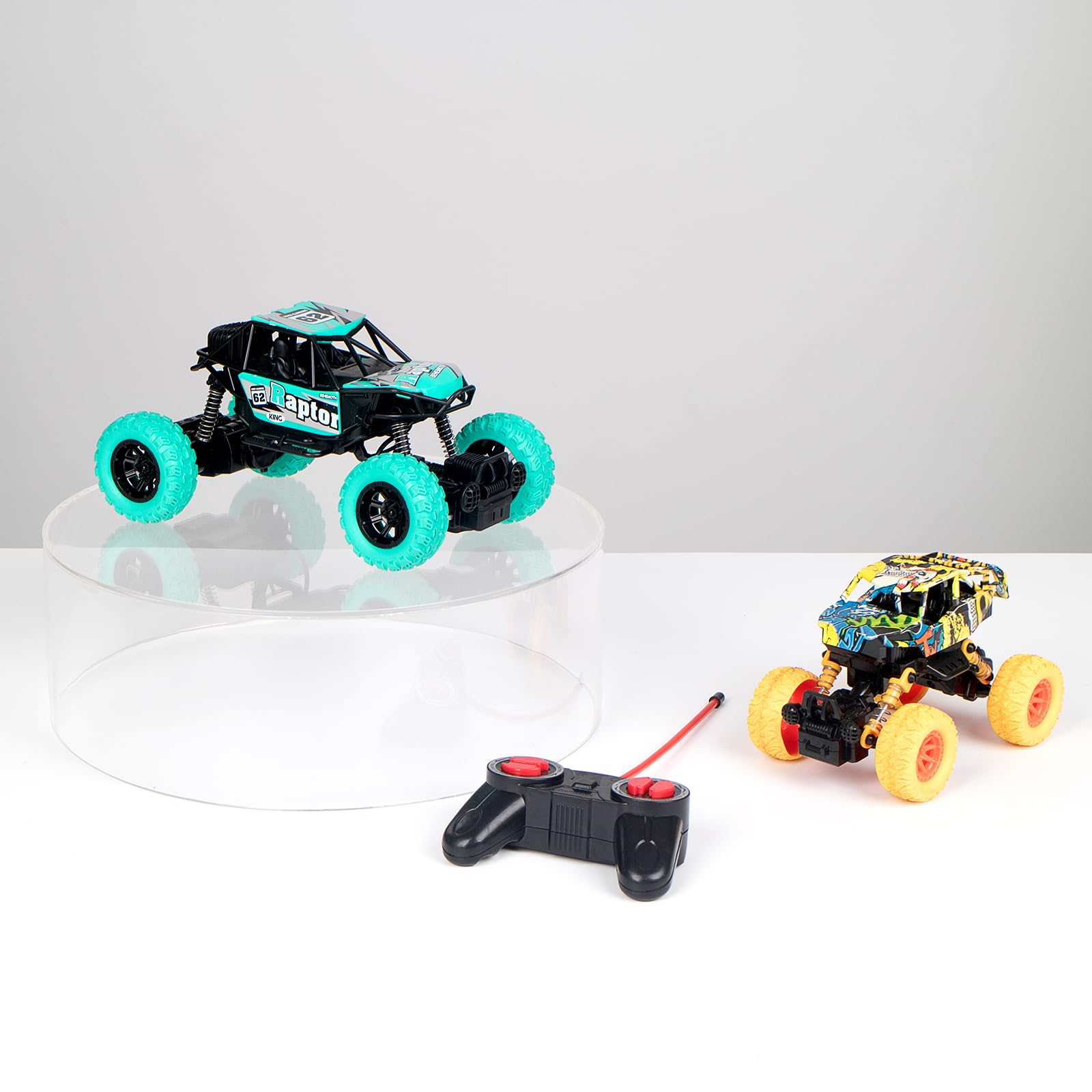 KCGANI KCGANI Large Round Acrylic Cake Stand 12 Inch Diameter 4 Inch Height Clear Display for Cakes and Desserts - View 5 of 7