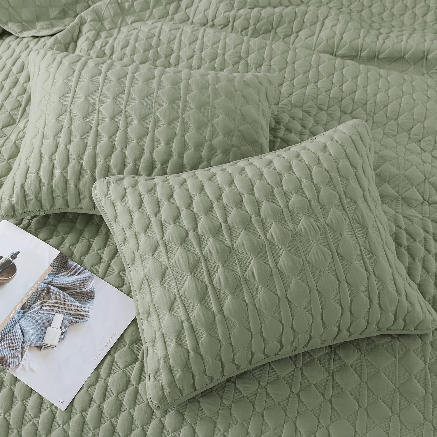 WDCOZY WDCOZY Sage Green King Size Quilt Bedding Set Lightweight Soft Bedspread with Pillow Shams All Season 3 Pieces 104x90 inches - View 4 of 9