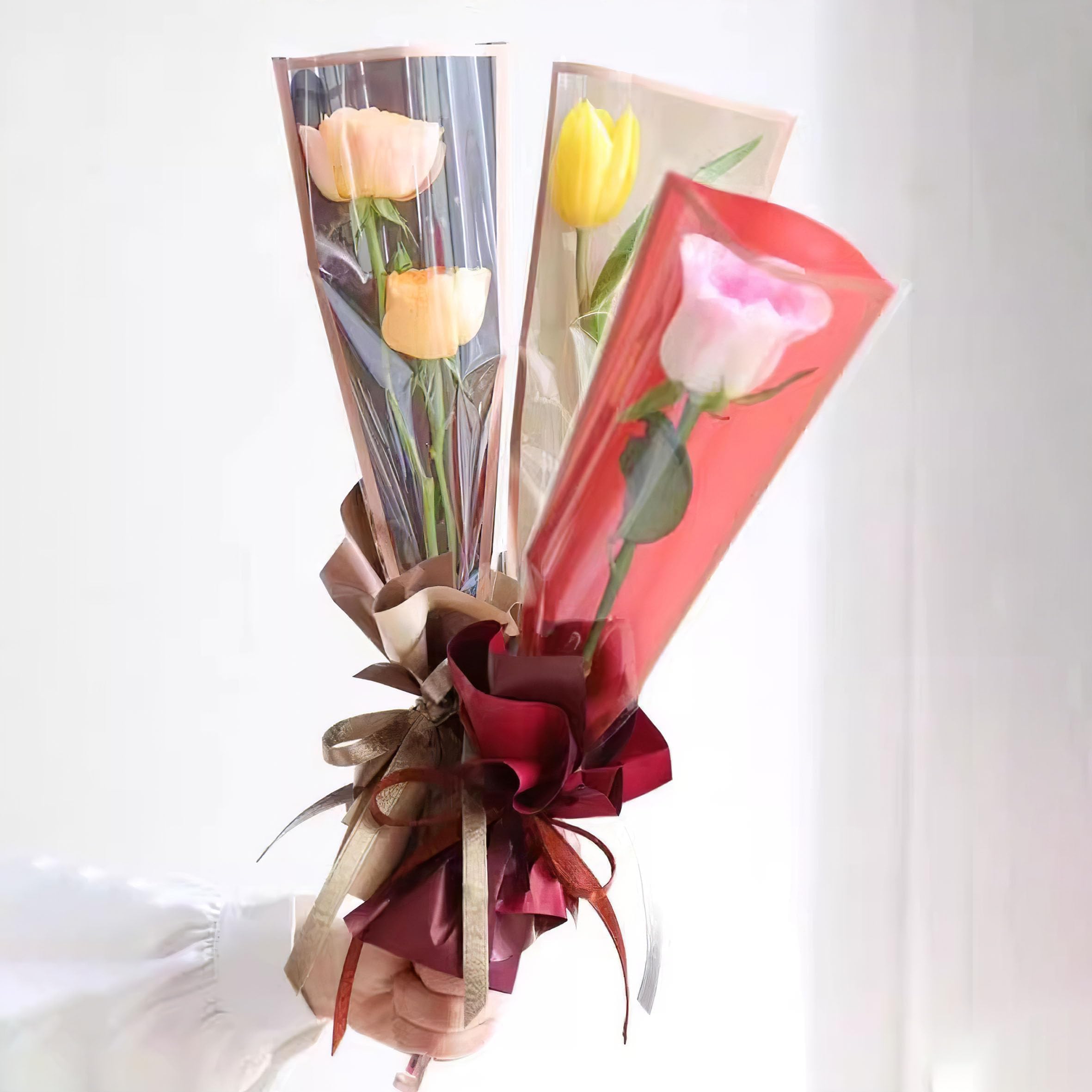 YHNTGB YHNTGB 150 Pcs Flower Sleeves Wrapping Bags for Rose Bouquets Gift Packaging in 5 Colors Ideal for Weddings Valentine's Day and Mother's Day - View 4 of 7