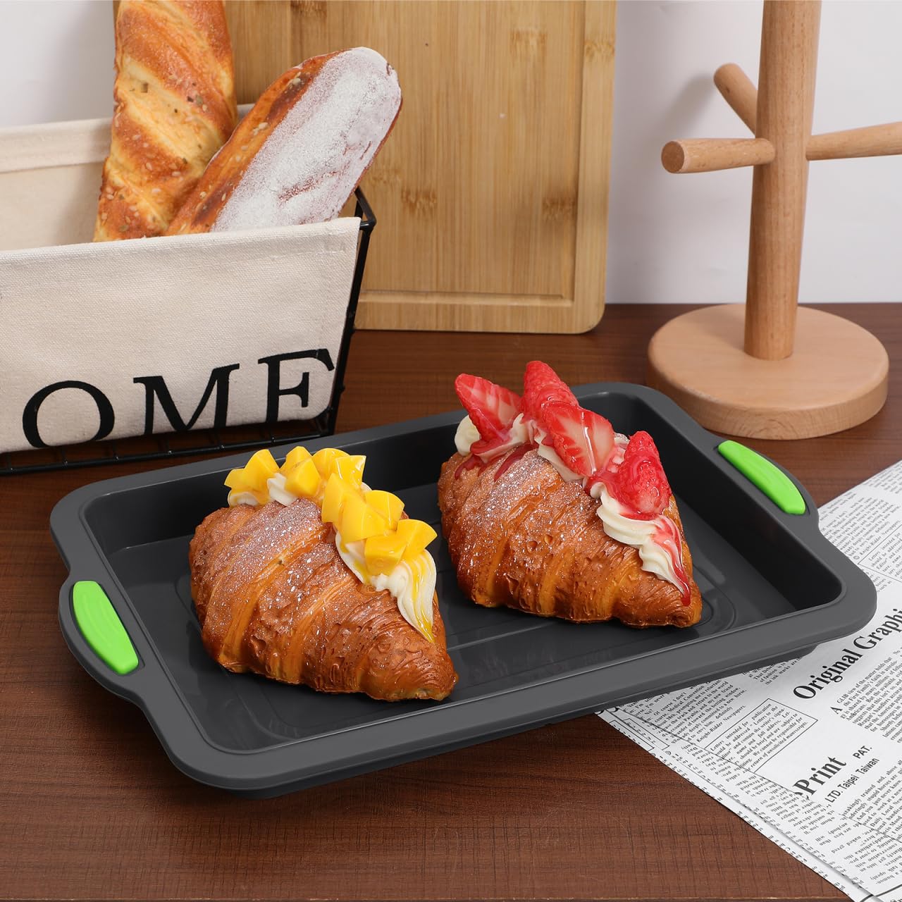 Hemoton Hemoton Nonstick Silicone Baking Sheet Tray Pan for Cookies and Cakes with Silicone Handle Ideal for Oven Use - View 2 of 9