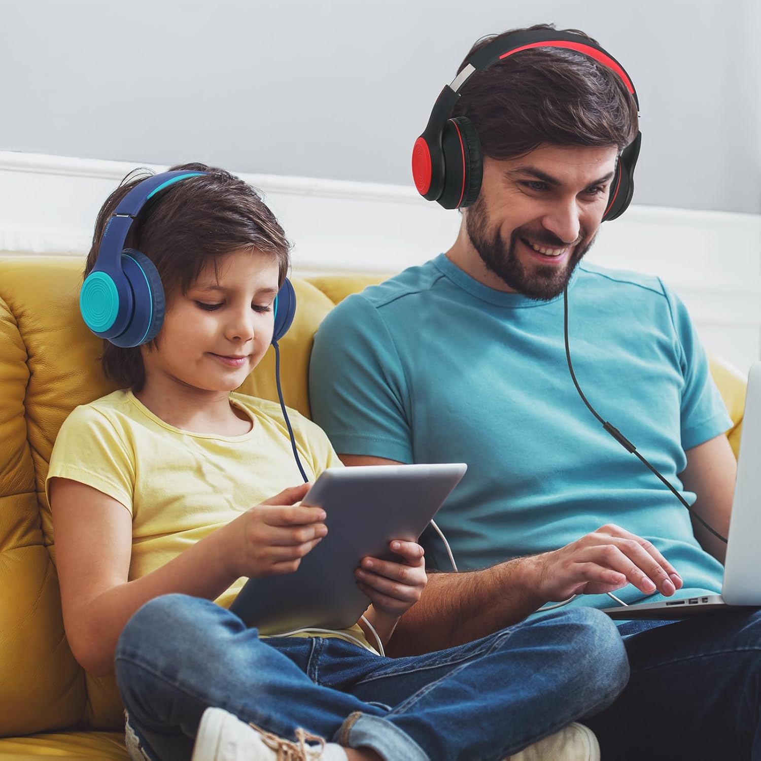 JOMILIN JOMILIN A8 Lightweight Wired Over-Ear Headphones with Microphone Portable Design for Smartphone Tablet and Computer Blue - View 7 of 7