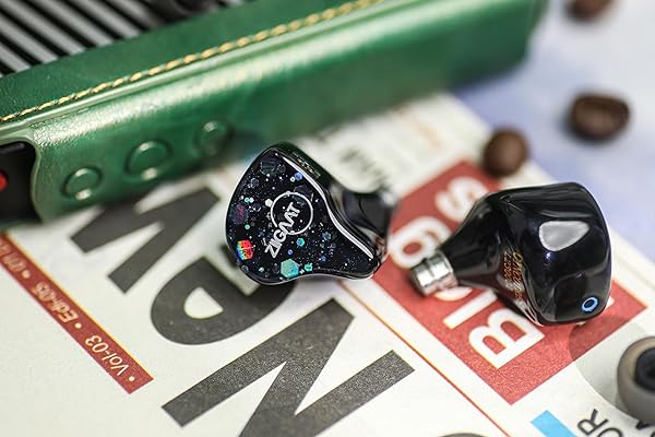 Linsoul Linsoul ZiiGaat Cincotres 2DD 3BA In Ear Monitor HiFi IEM Earphones Wired Gaming Earbuds Detachable Cable for Musicians and Audiophiles - View 9 of 9