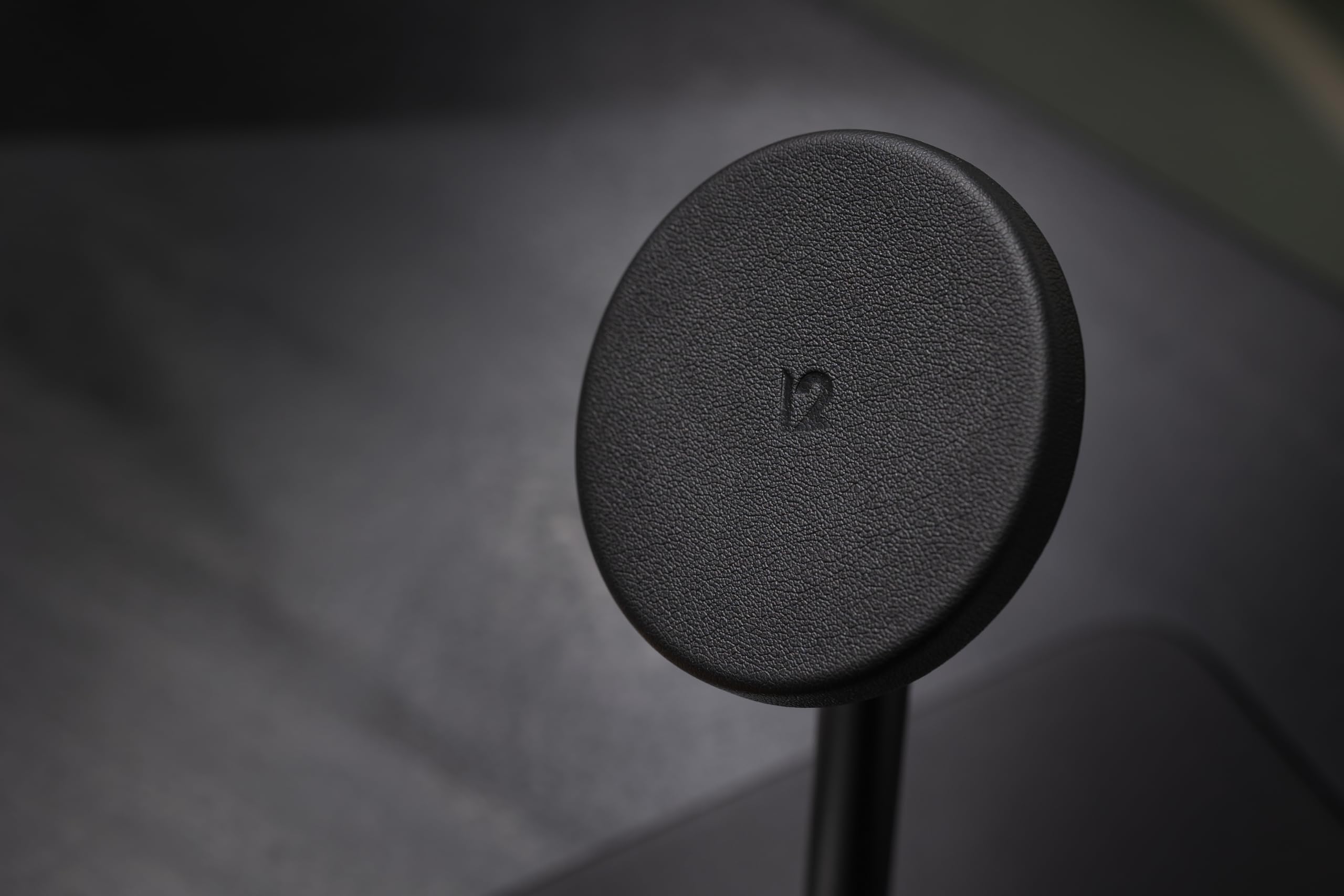 Twelve South Buy Twelve South HiRise 3 Deluxe: Luxury MagSafe Stand for iPhone, AirPods & Apple Watch - View 6 of 8