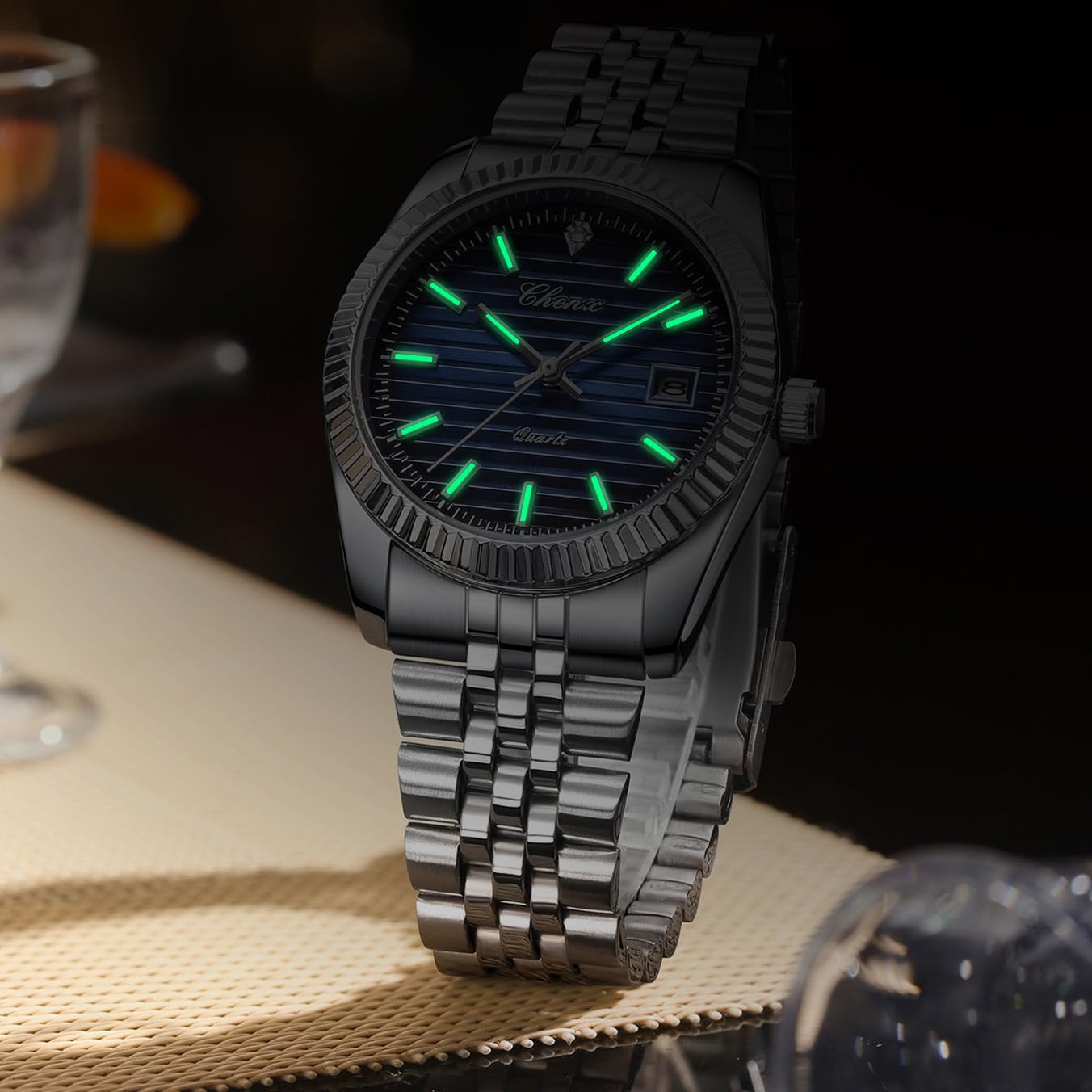 Reginald Men's Elegant Stainless Steel Sports Quartz Watch with Easy to Read Black Bracelet - View 3 of 5